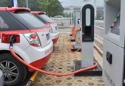 成都明起啟用新能源汽車專用號(hào)牌 不限行、免費(fèi)停車，綠色出行再升級